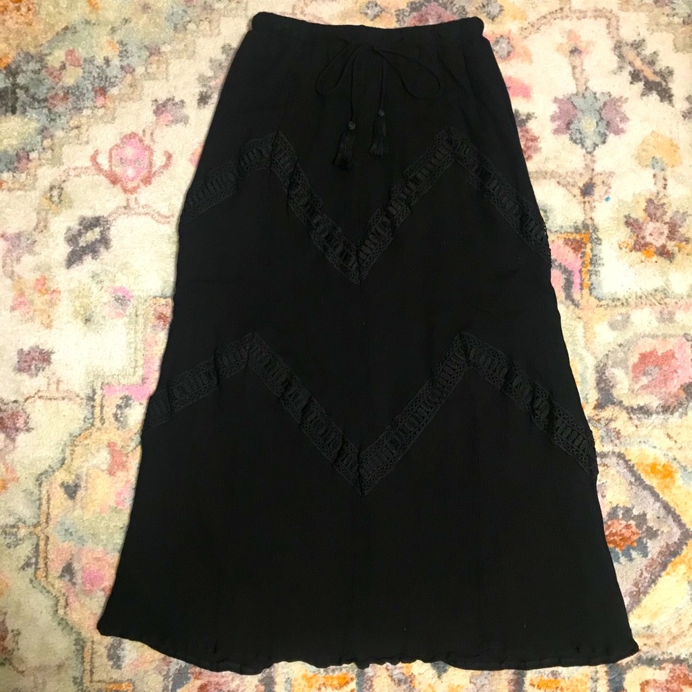 Solitaire M maxi black skirt